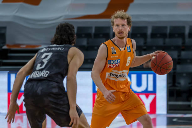 的受益者 的受益者