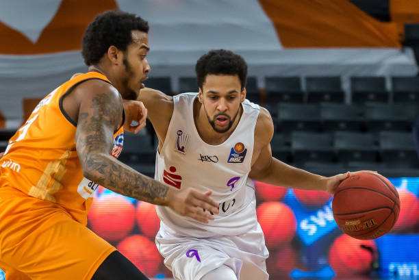 辽宁队通过 辽宁队通过